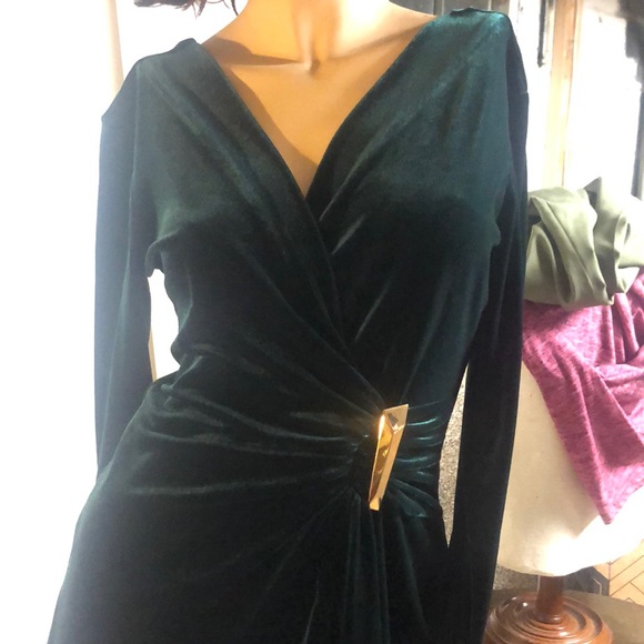 MUST LOOK...CLASSY Calvin Velvet - Picture 1 of 10